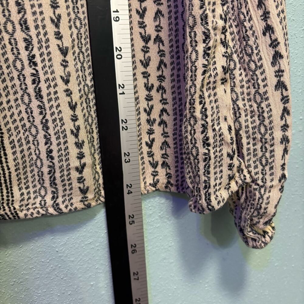 Savanna Jane Women’s Bohemian Floral Embroidered Long Sleeve V Neck Top Size M - Picture 9 of 9